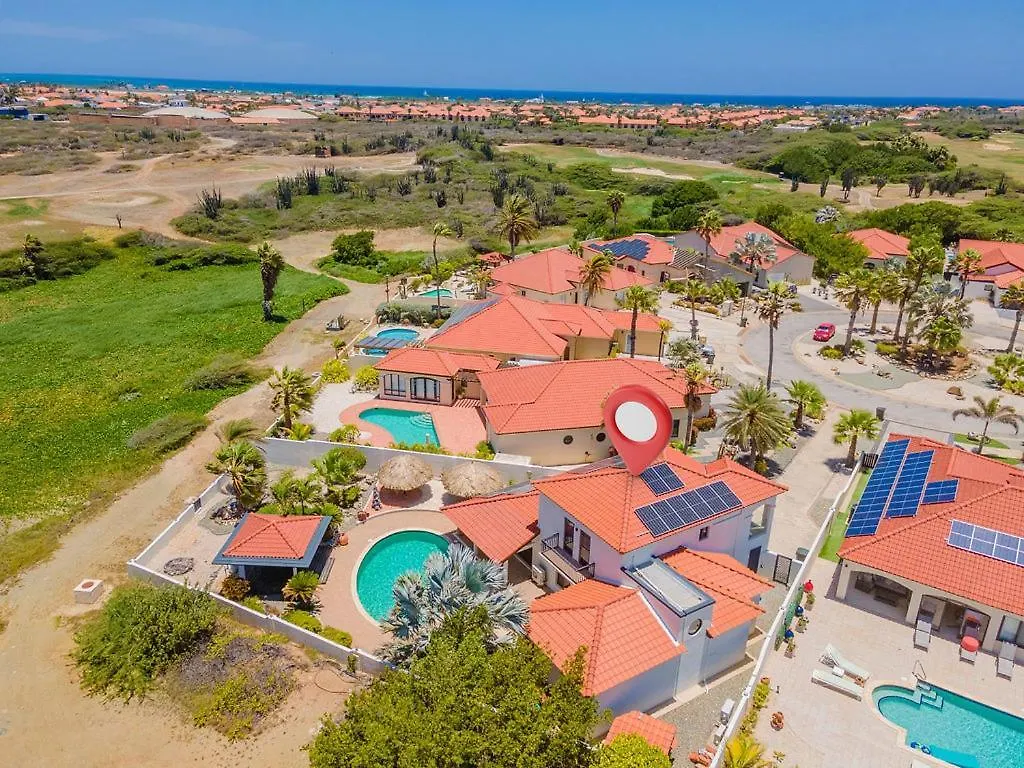 New Listing-Wonderful Villa With Pool 3Bd Noord 0*,